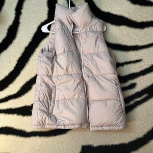 Old navy puffer vest